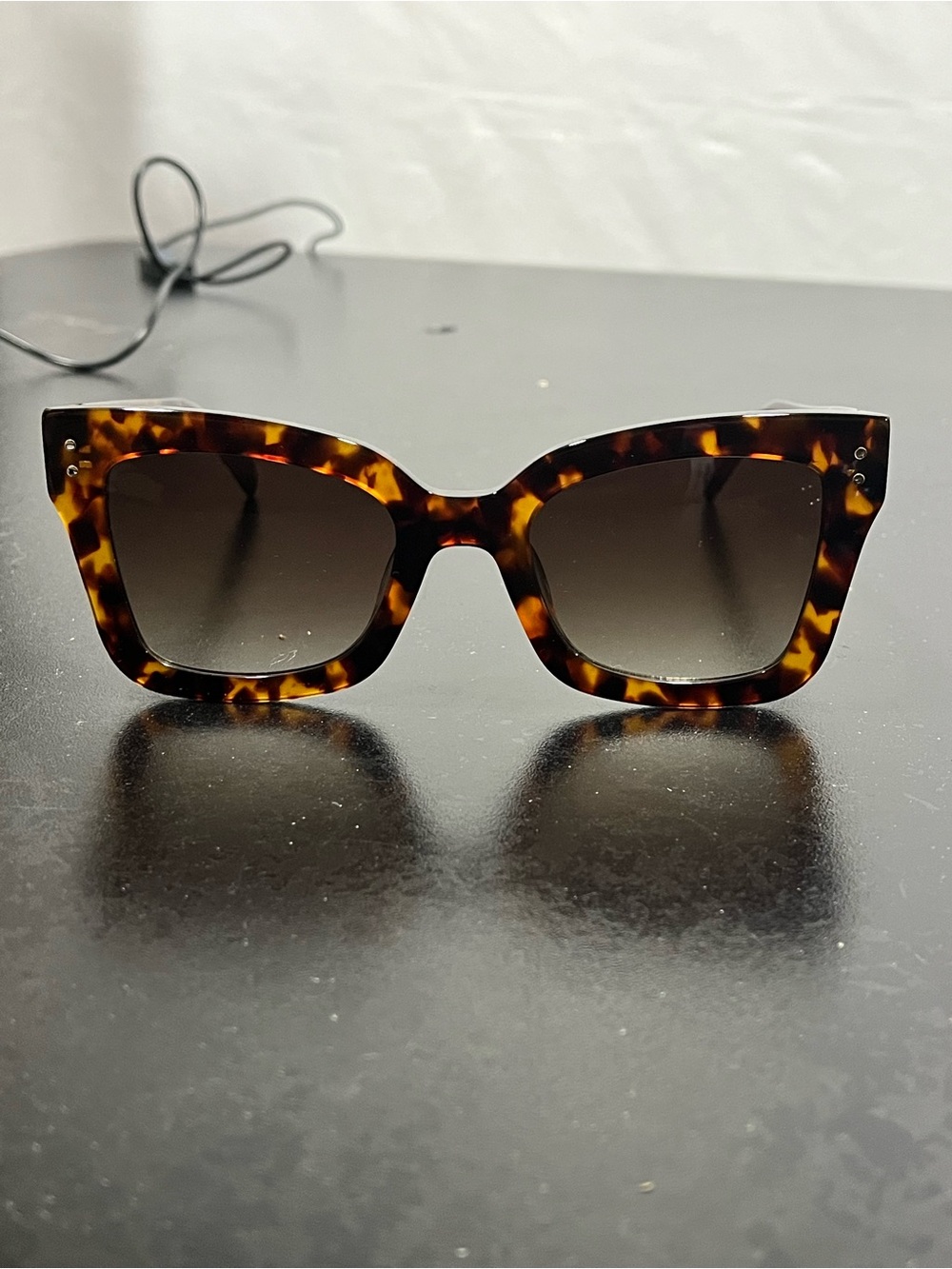 Tortoiseshell Cat-Eye Sunglasses - Brown Tortoise